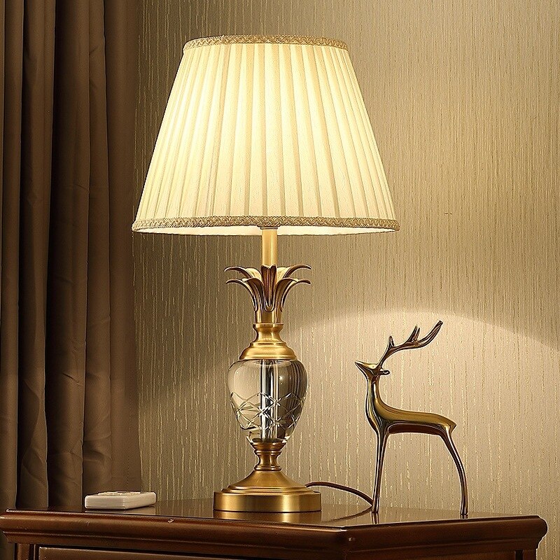 All copper solid pineapple crystal table lamp