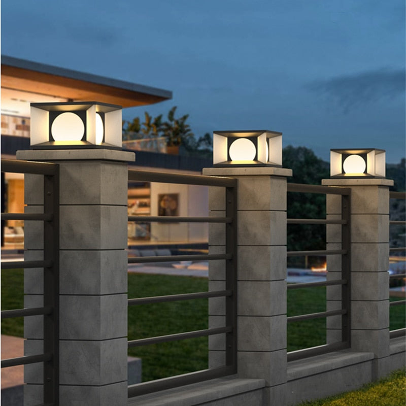 Luxury LED Solar Lawn Lamp