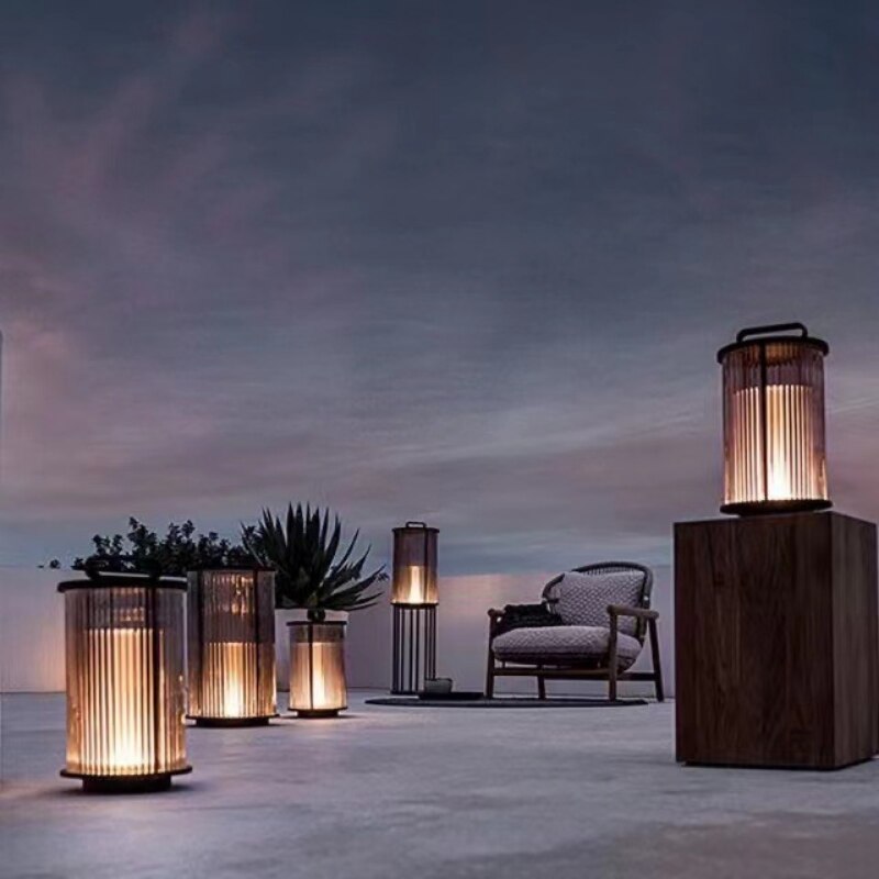 Solar Mediterranean Style Hotel Garden Lamps